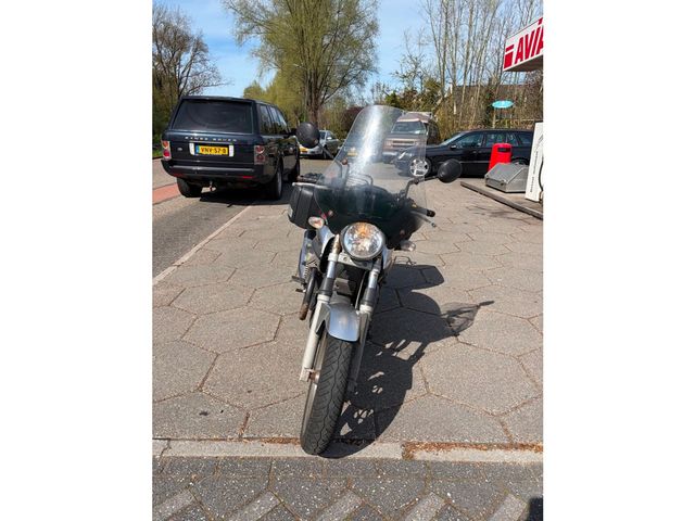 moto-guzzi - breva-750