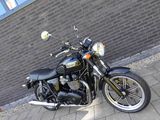 TRIUMPH BONNEVILLE T 100