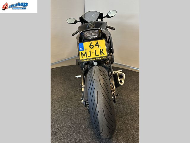 honda - cbr-1000-rr-fireblade