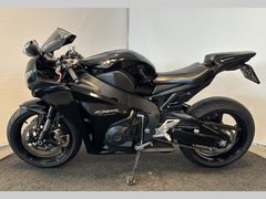 HONDA CBR 1000 RR FIREBLADE