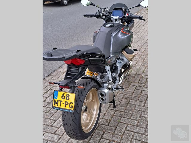 moto-guzzi - v-100-mandello-s