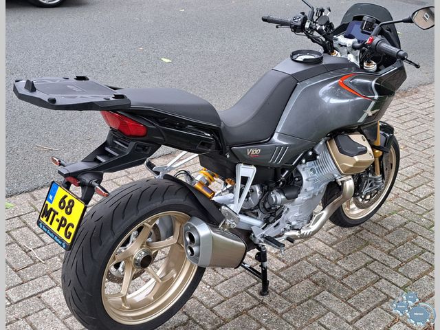 moto-guzzi - v-100-mandello-s