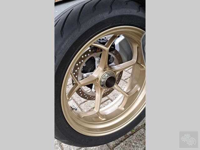 moto-guzzi - v-100-mandello-s
