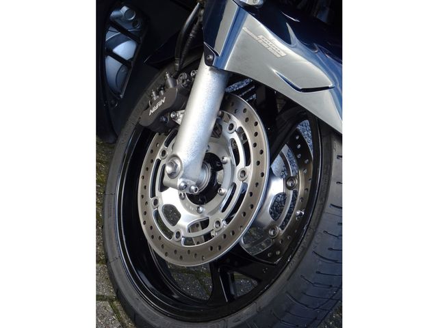 honda - st-1300-pan-european