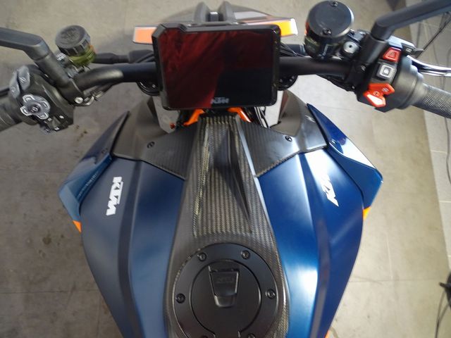 ktm - 1290-super-duke-rr