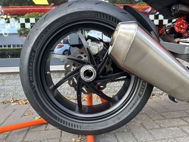 ktm - 1390-super-duke-r