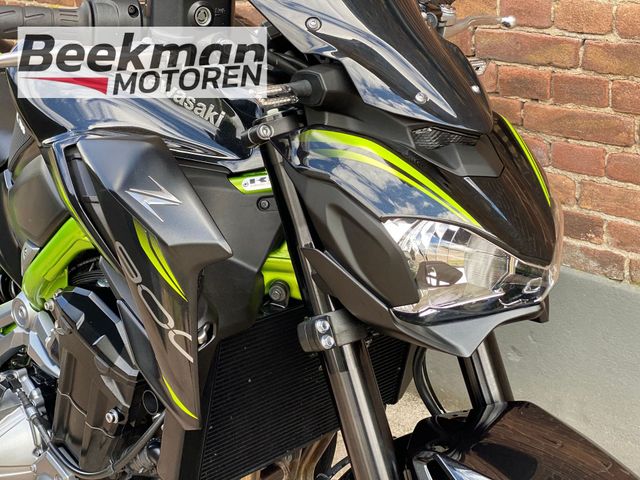 kawasaki - z900