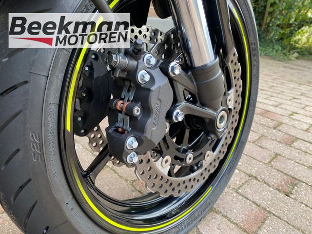 kawasaki - z900