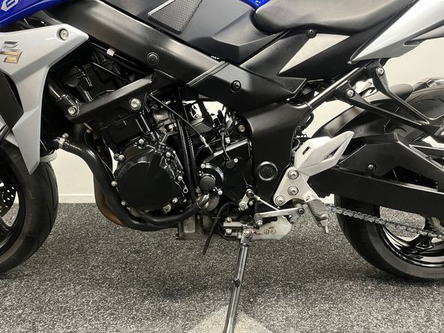 suzuki - gsr-750