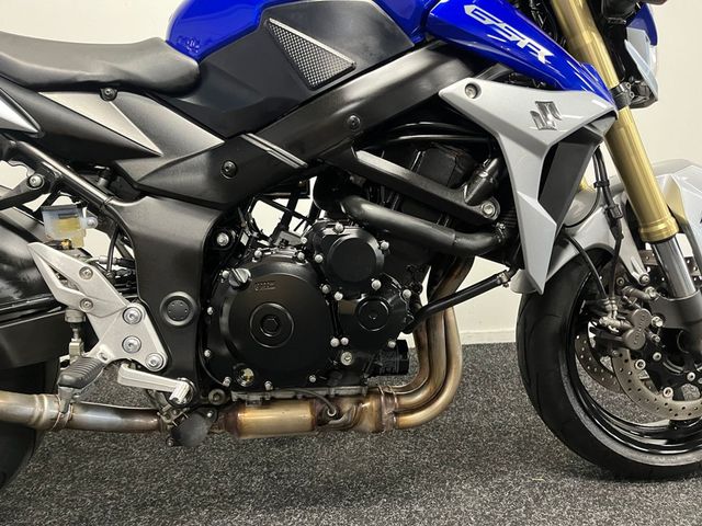 suzuki - gsr-750