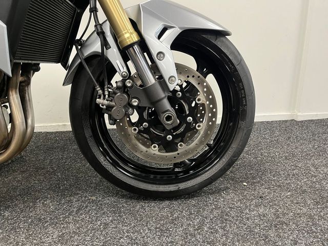 suzuki - gsr-750