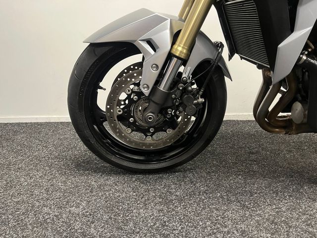 suzuki - gsr-750