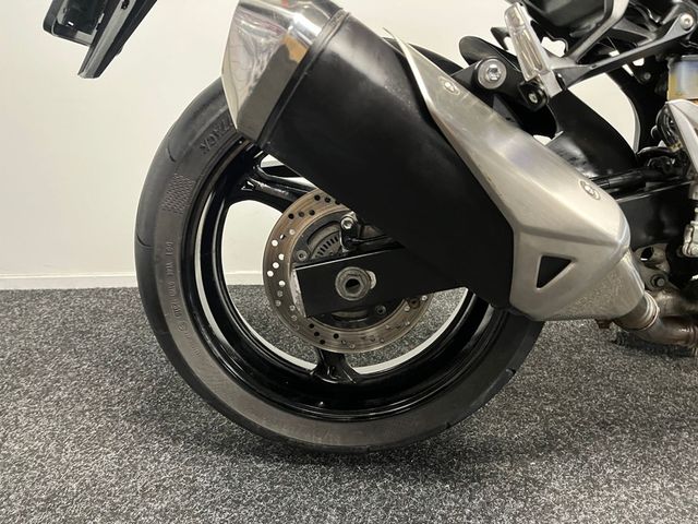 suzuki - gsr-750