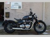 TRIUMPH BONNEVILLE BOBBER