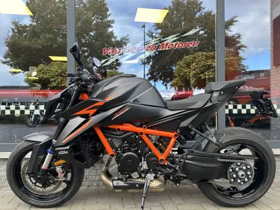 KTM 1390 SUPER DUKE R EVO – foto 4