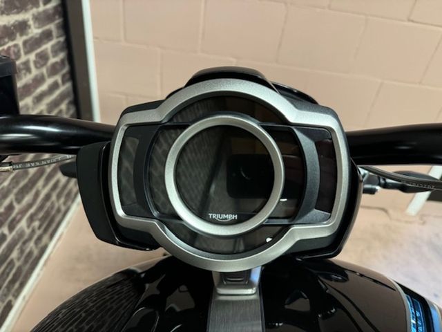 triumph - rocket-3-storm-r