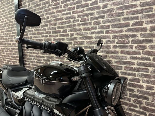 triumph - rocket-3-storm-r