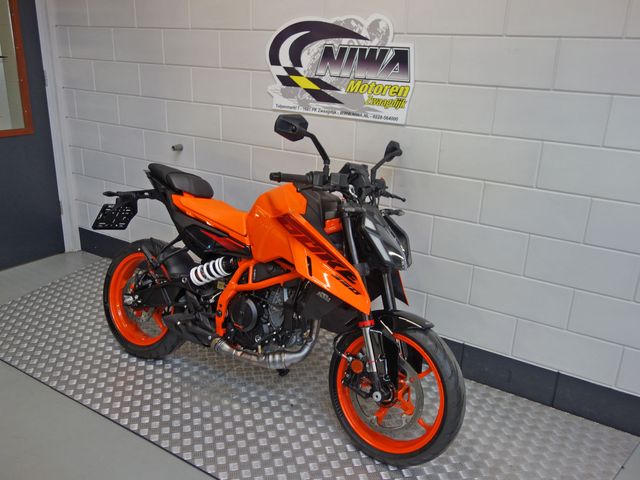ktm - 390-duke