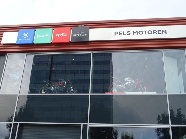 aprilia - rsv-4-factory