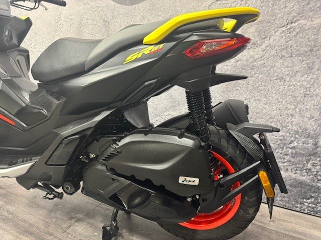 aprilia - sr-gt-200