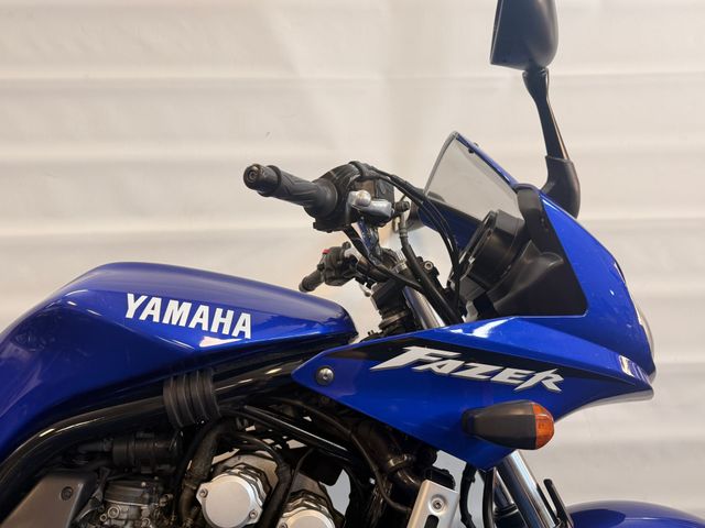 yamaha - fzs-600-fazer
