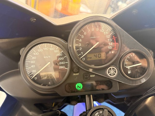 yamaha - fzs-600-fazer