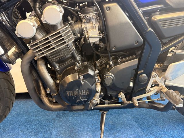 yamaha - fzs-600-fazer