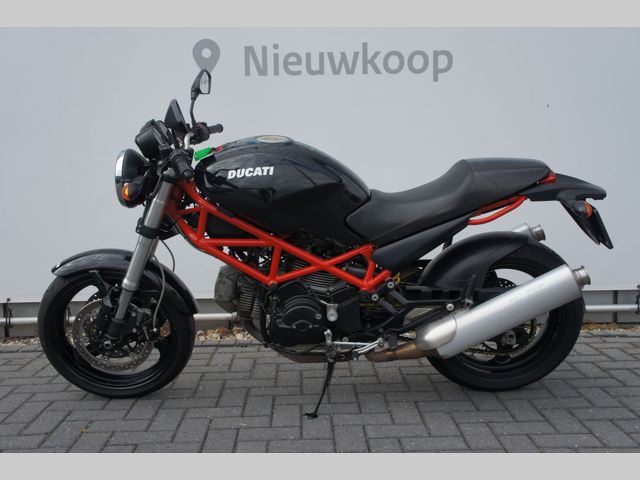 ducati - m-695