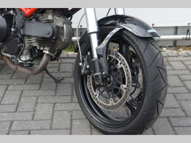 ducati - m-695