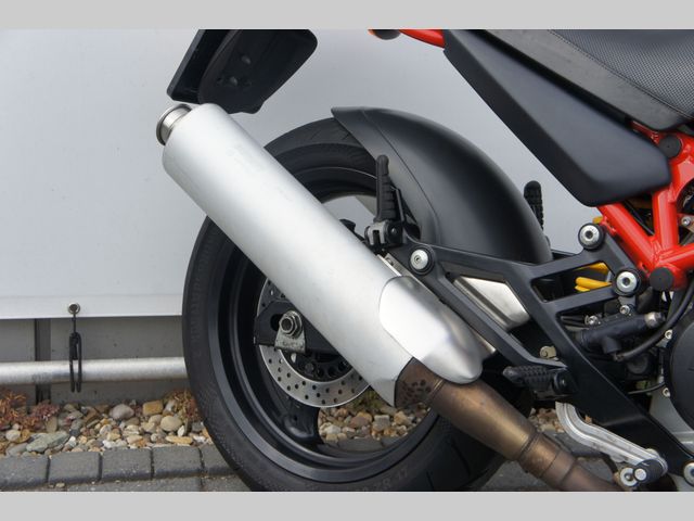 ducati - m-695