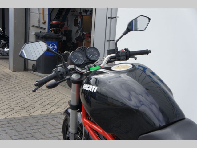 ducati - m-695