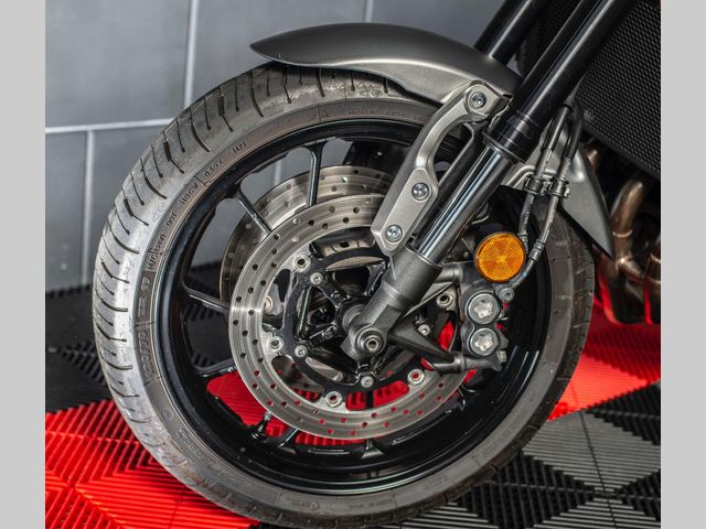 yamaha - xsr-900