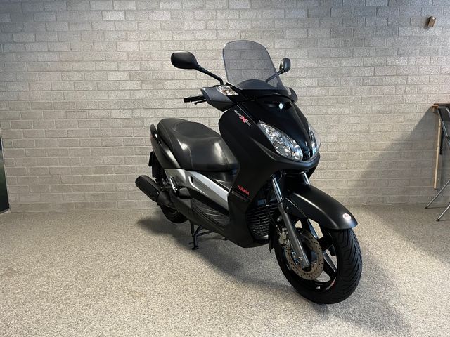 yamaha - x-max-250