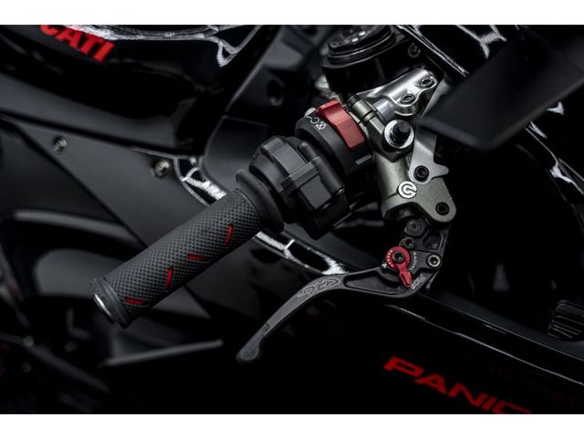 ducati - panigale-v2