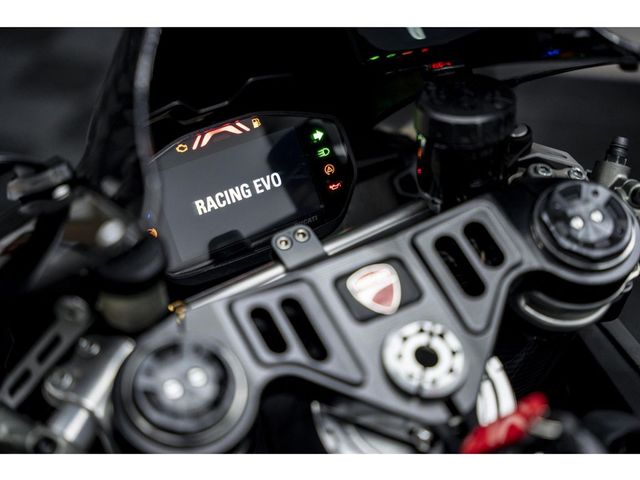 ducati - panigale-v2