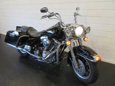 HARLEY-DAVIDSON ROAD KING CLASSIC FLHRC – foto 2