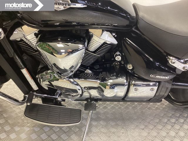 suzuki - m-1800-r-intruder