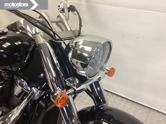 suzuki - m-1800-r-intruder