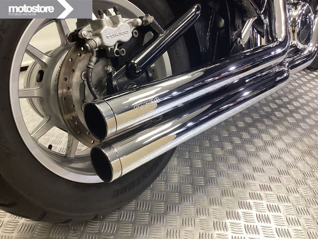 suzuki - m-1800-r-intruder