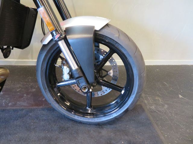 husqvarna - vitpilen-701