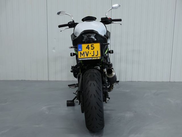 kawasaki - z900