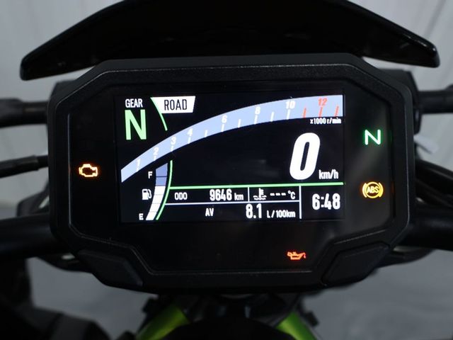 kawasaki - z900