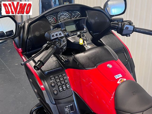 honda - gl-1800-goldwing-bagger