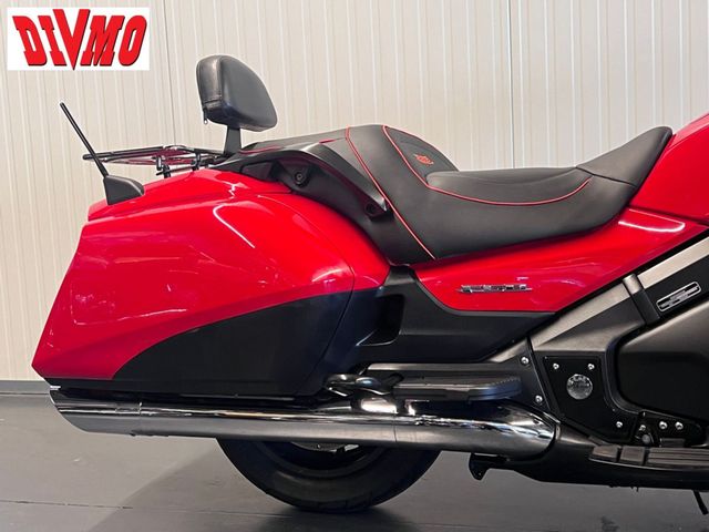 honda - gl-1800-goldwing-bagger