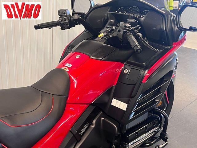 honda - gl-1800-goldwing-bagger
