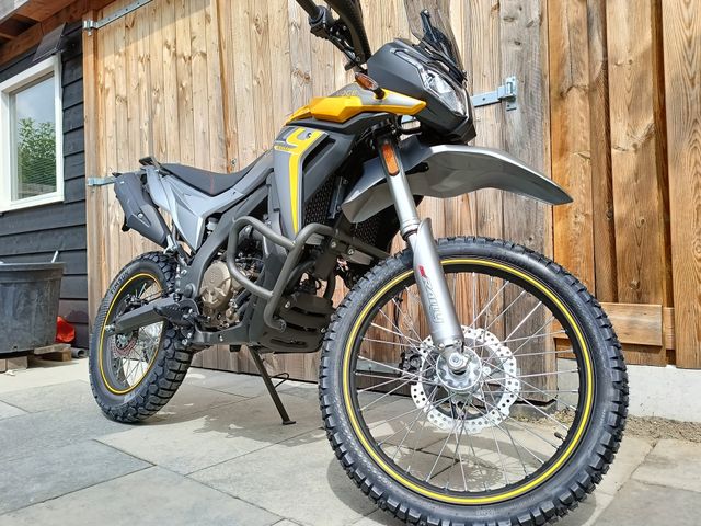 voge - 300-r