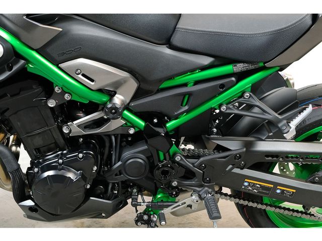 kawasaki - z900