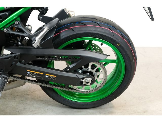kawasaki - z900