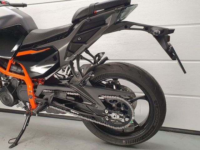 ktm - 390-duke-abs