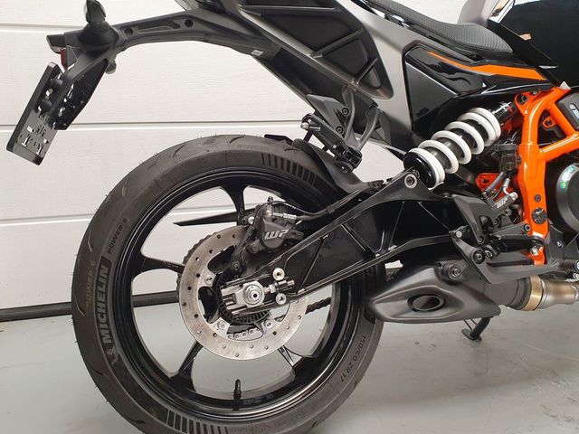 ktm - 390-duke-abs